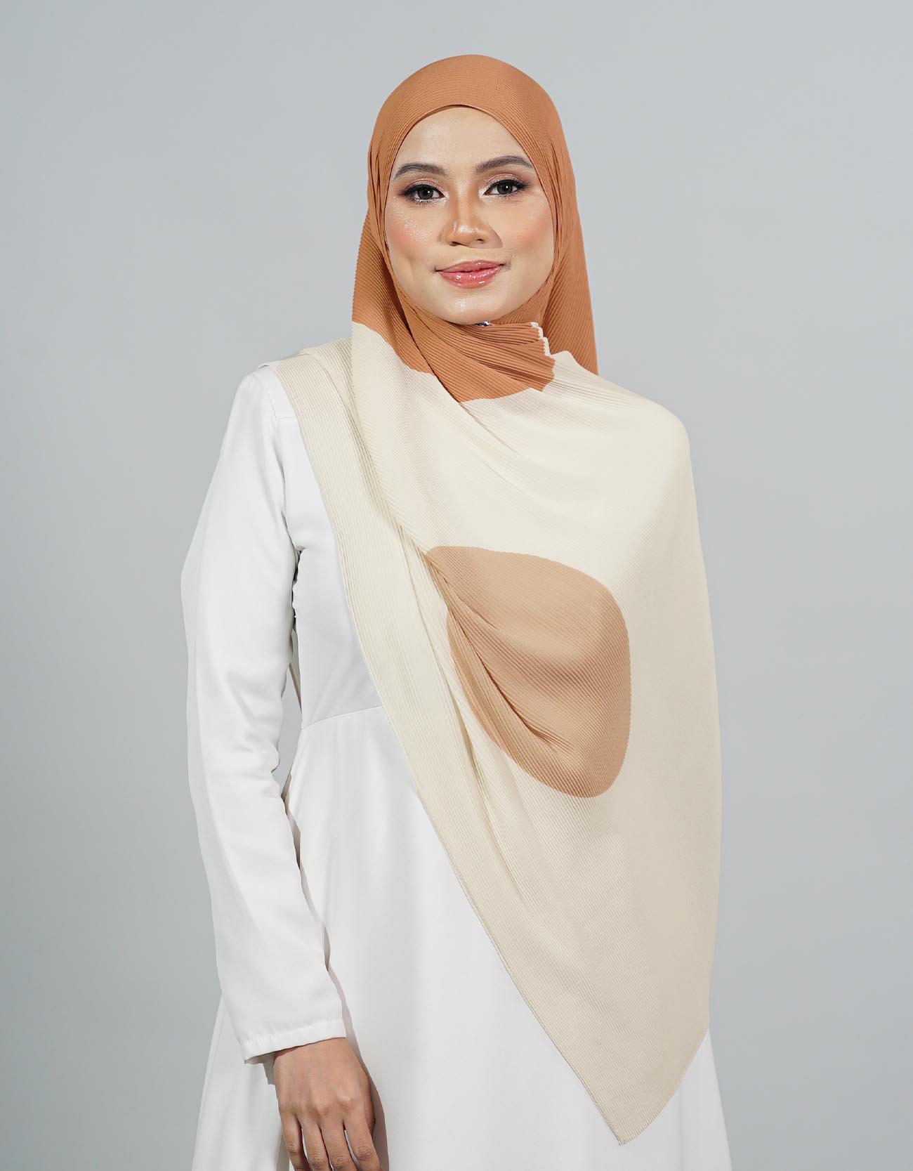 Saqira Pleated Shawl - 10 Bekasi