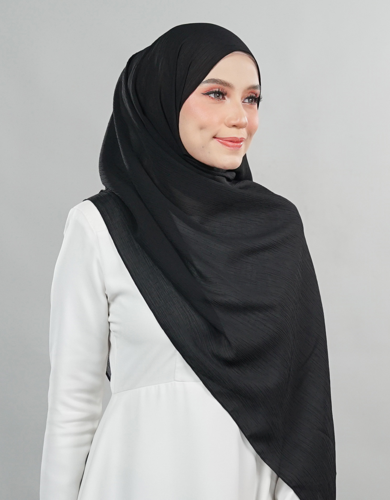 Lydia Shawl Plain - 13 Black