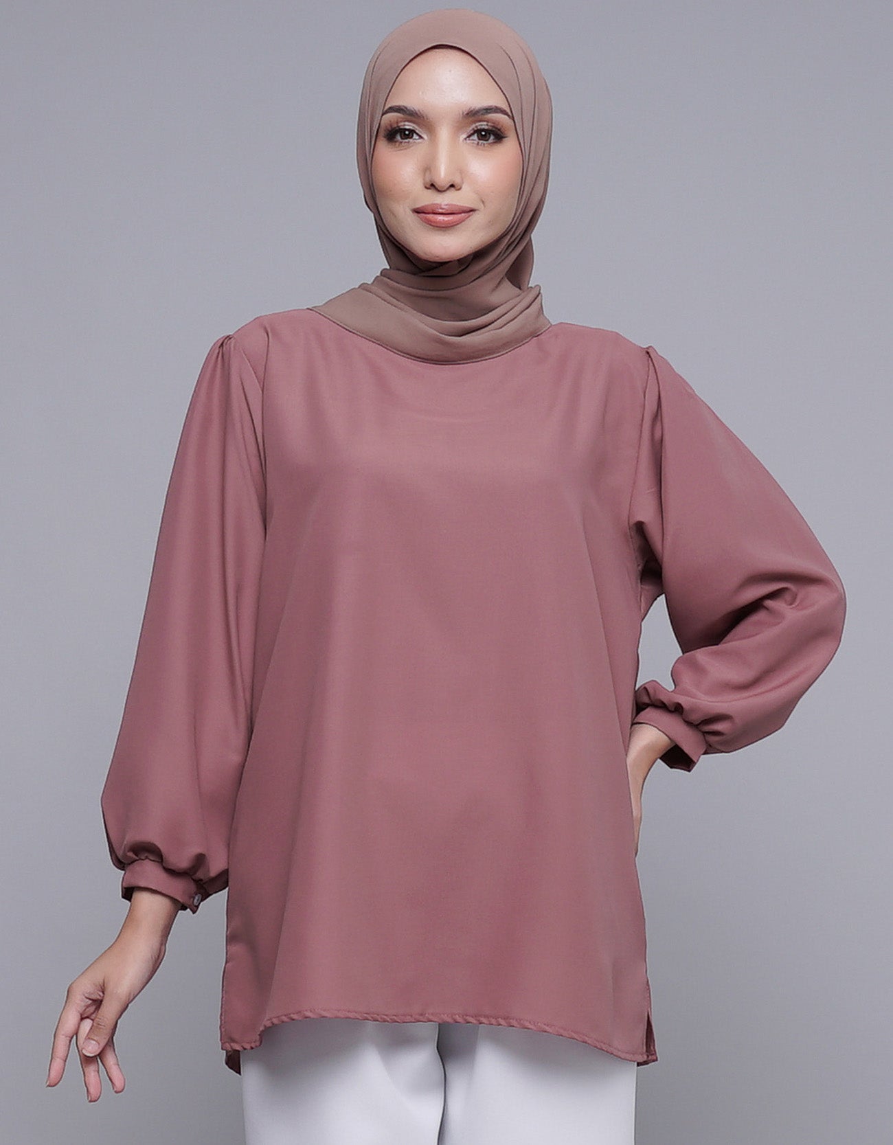 Ruby Blouse Straight Fit Puff Sleeves Design