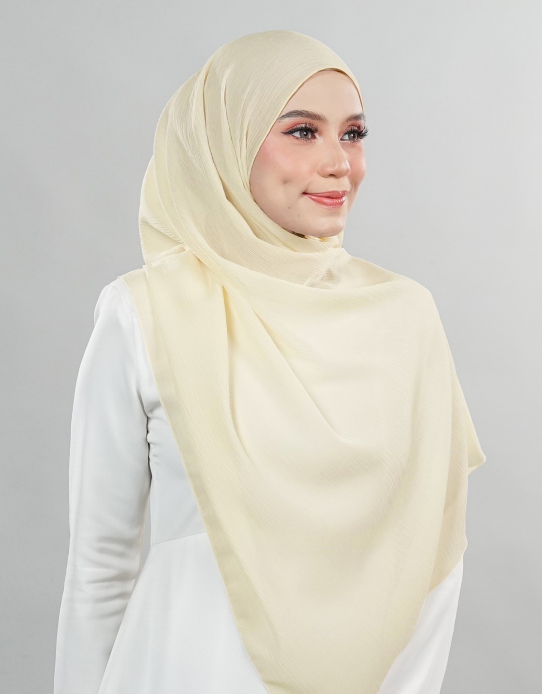 Lydia Shawl Plain - 02 Bright Cream