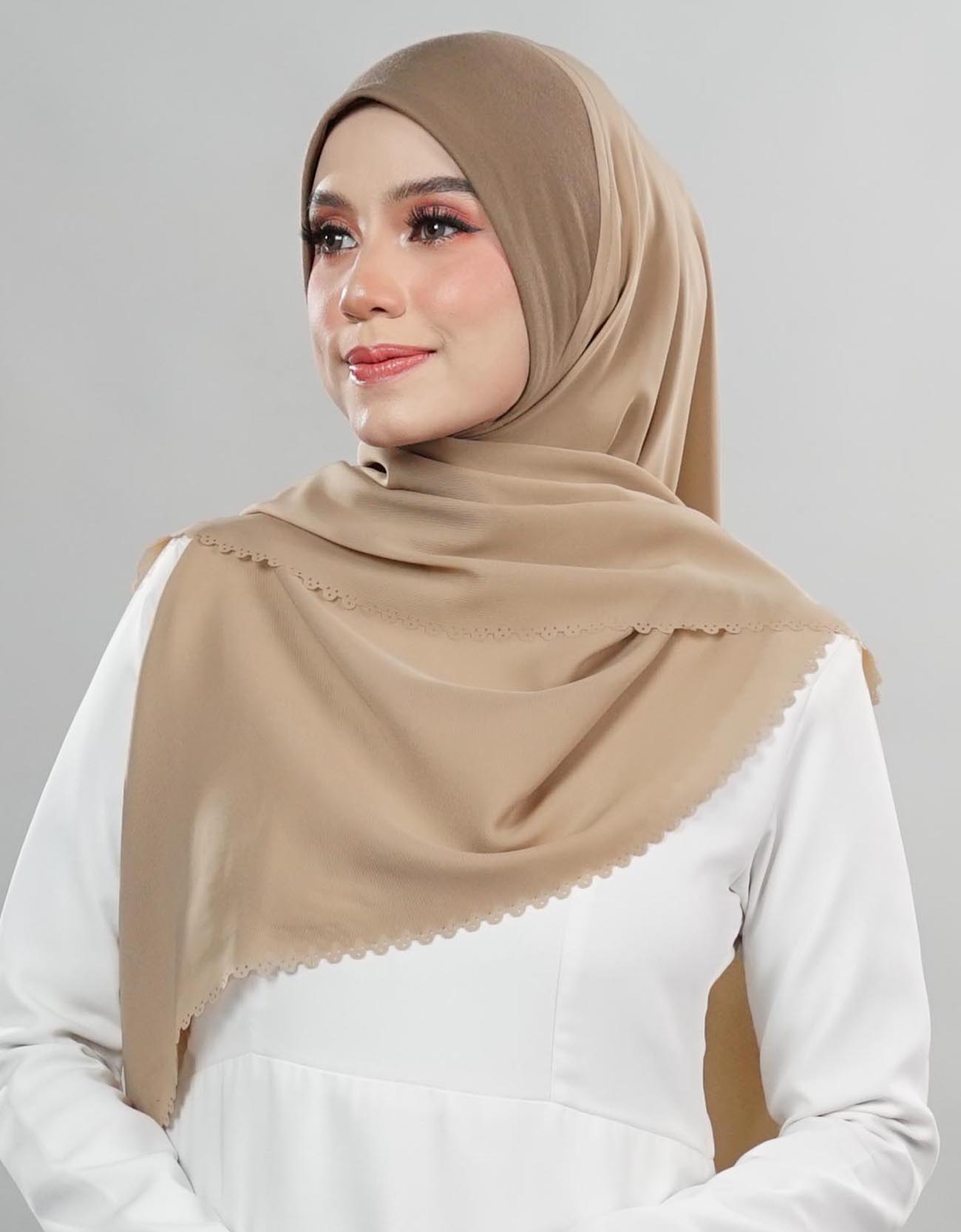 [DEFECT] Ixora Bawal Express - 04 Ciku